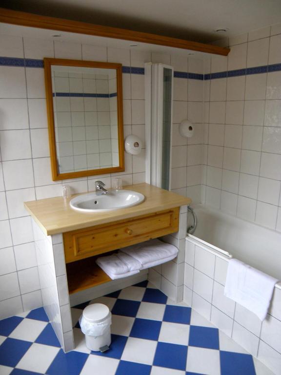 Caveau De L'Ami Fritz Ribeauville  Phòng bức ảnh