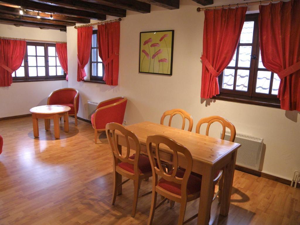Caveau De L'Ami Fritz Ribeauville  Phòng bức ảnh